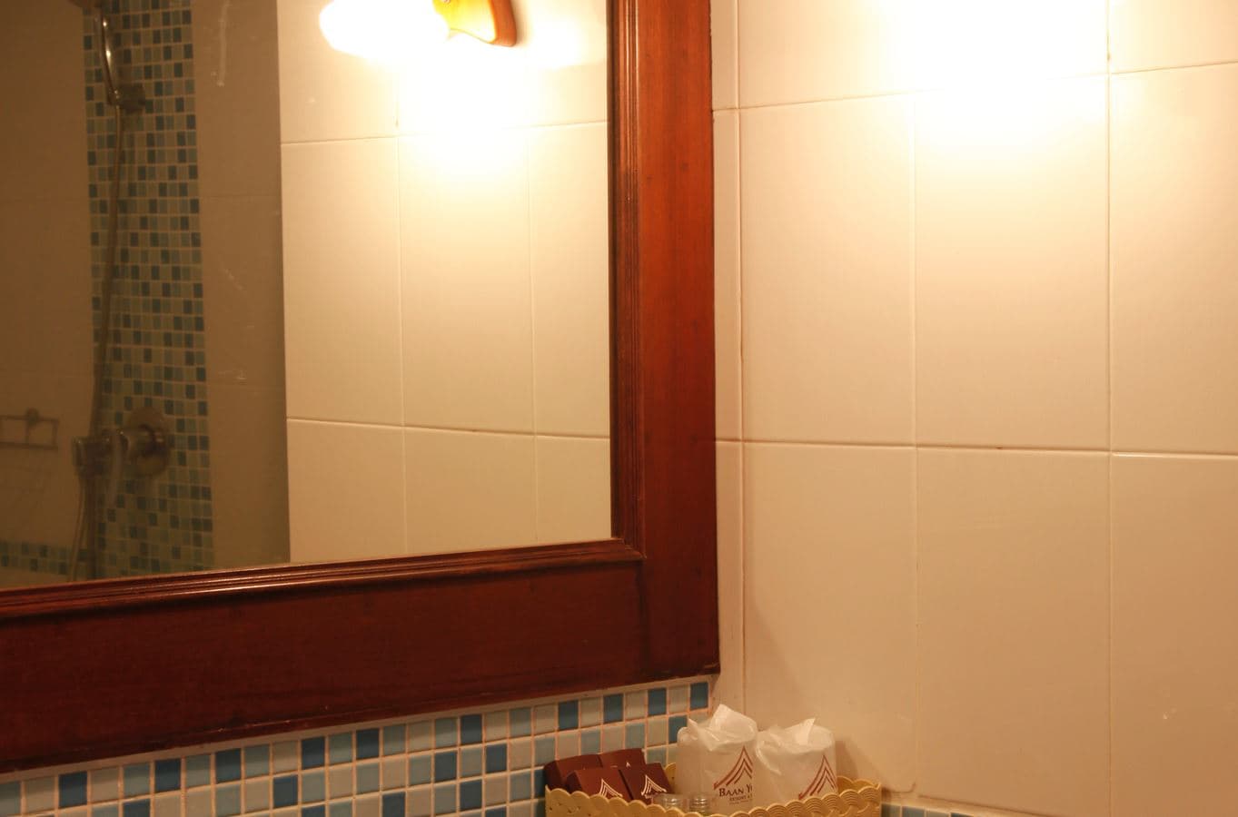 rooms-deluxe-room