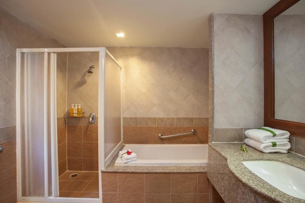 rooms-superior-room