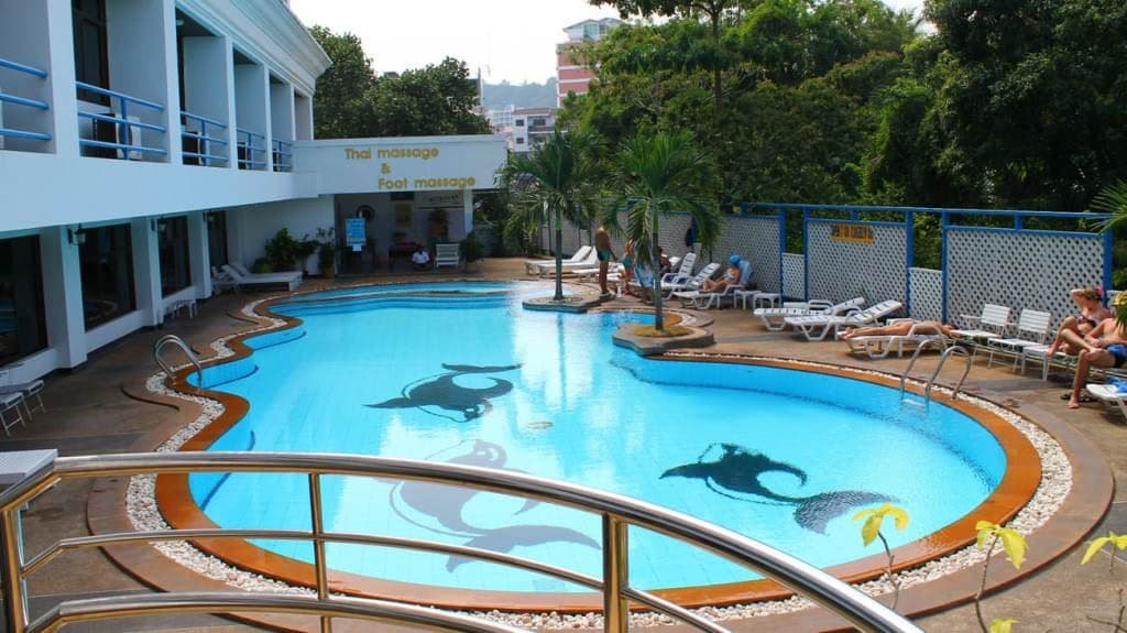 pools-outdoor-pool