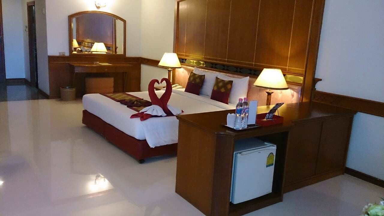 rooms-deluxe-room