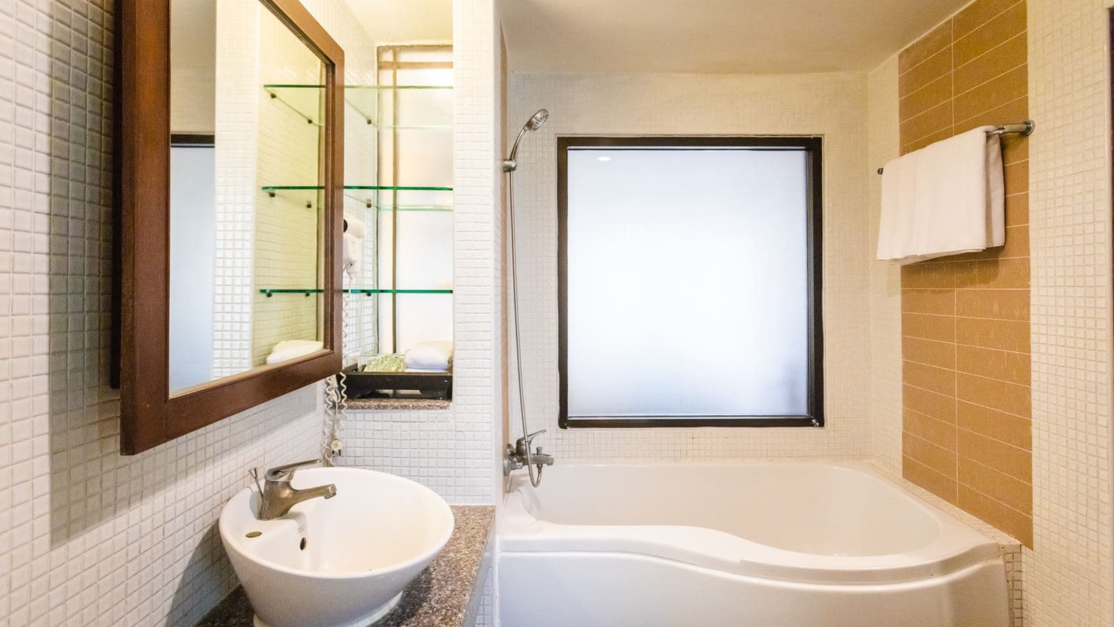 rooms-deluxe-garden