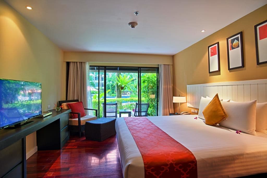 rooms-1-king-1-bunk-standard-family-room