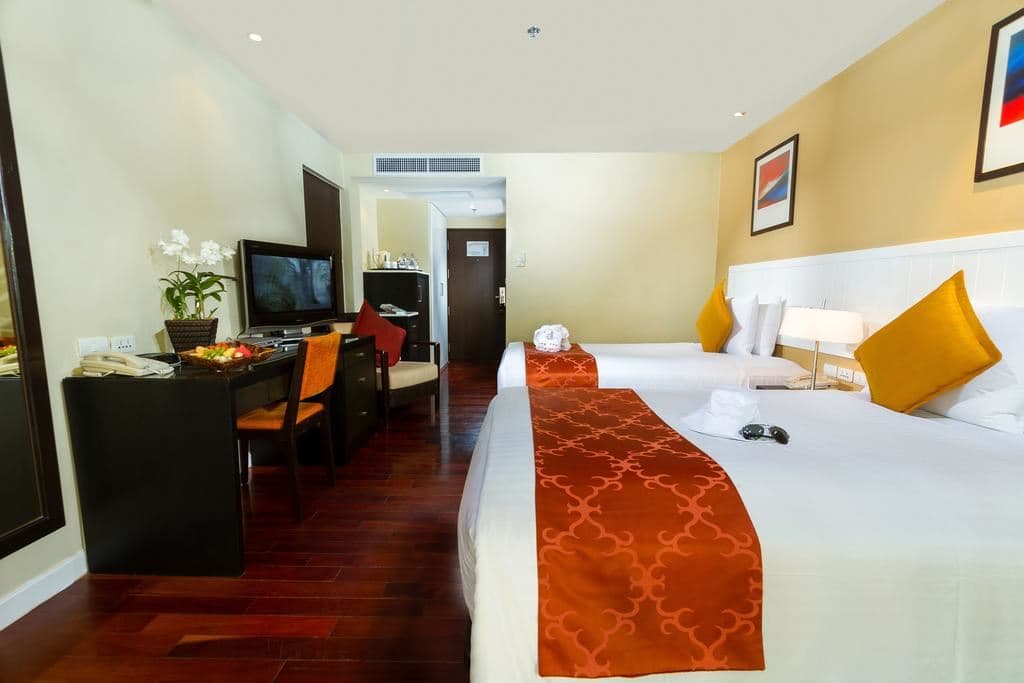 rooms-1-king-1-bunk-standard-family-room