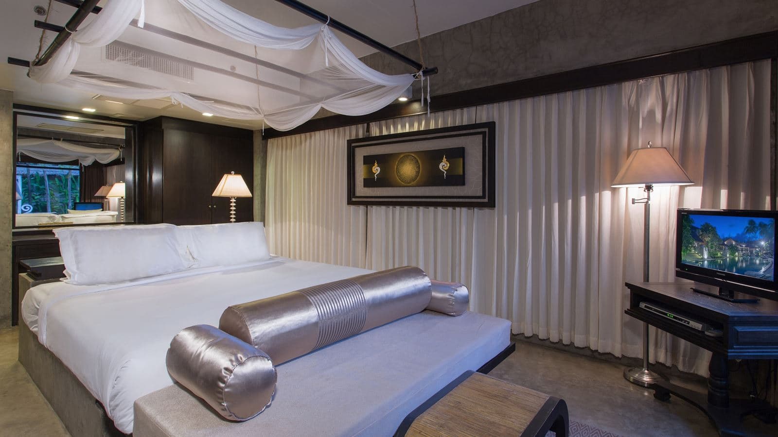 rooms-deluxe-room