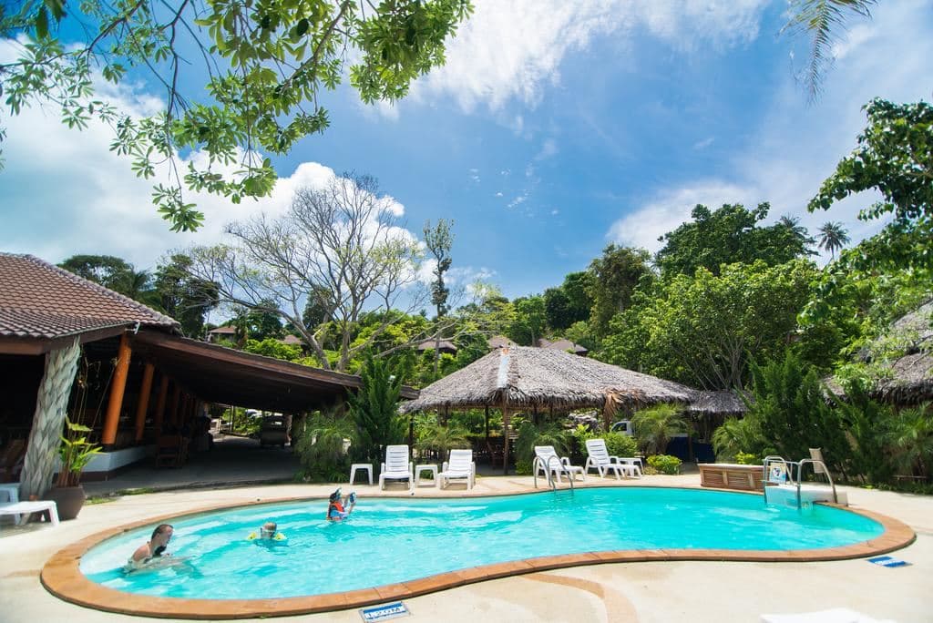 pools-outdoor-pool