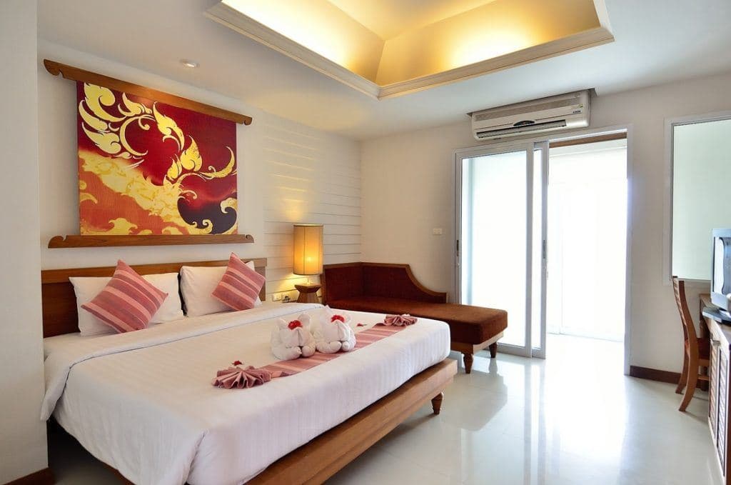 rooms-first-room-building