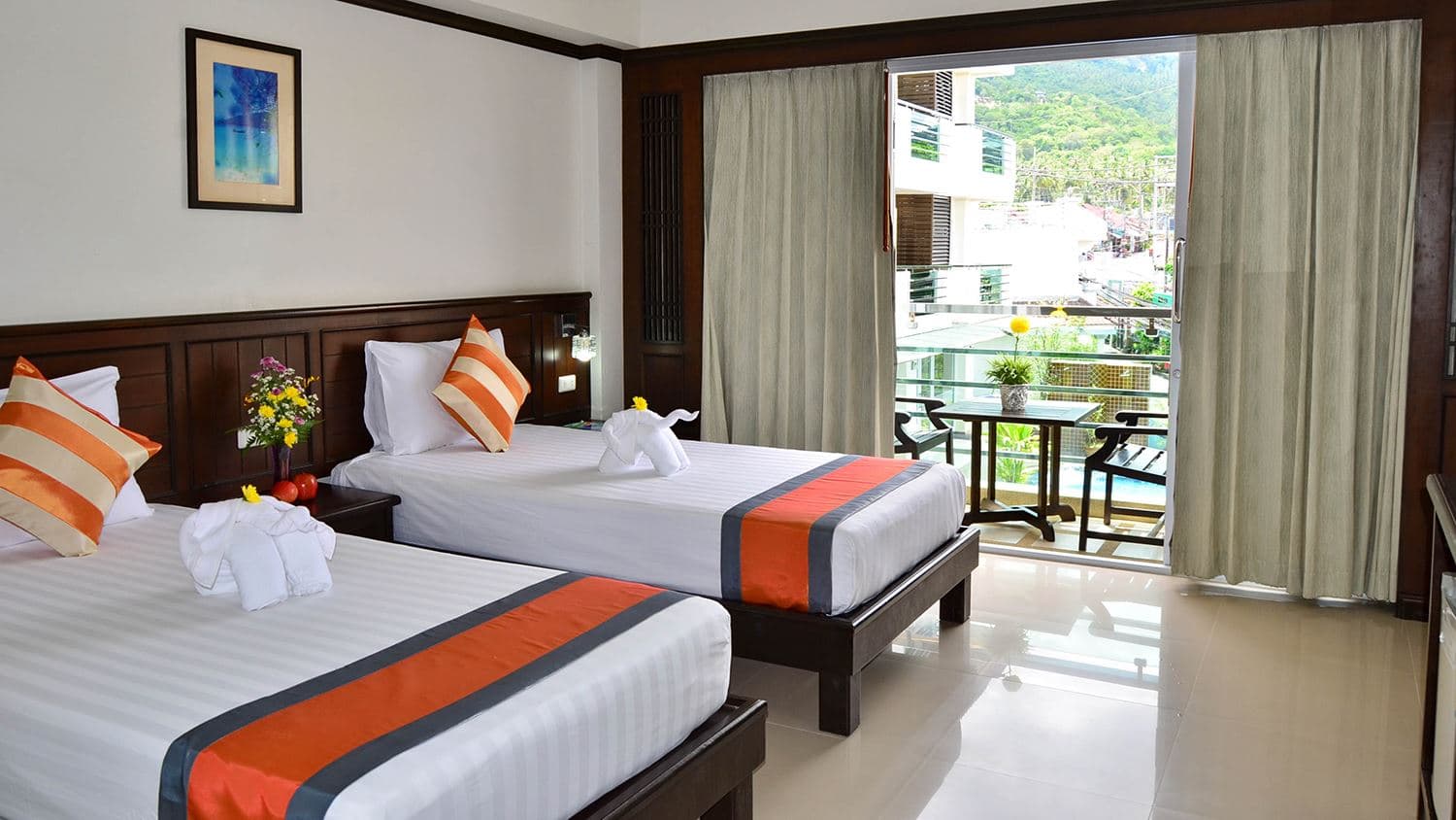 rooms-superior-room