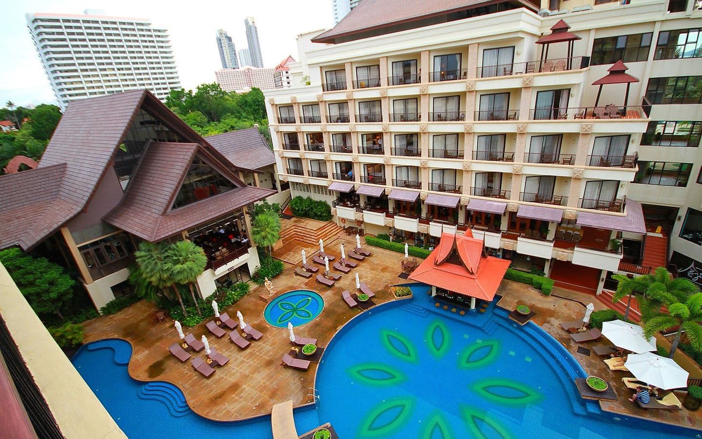 pools-outdoor-pool