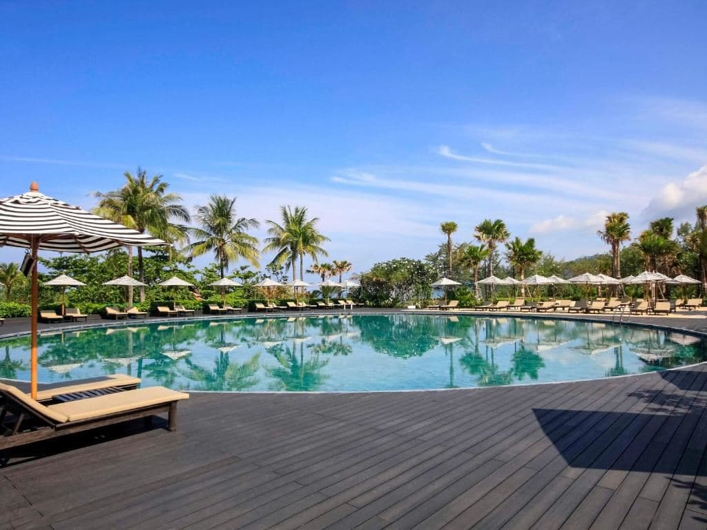 pools-outdoor-pool