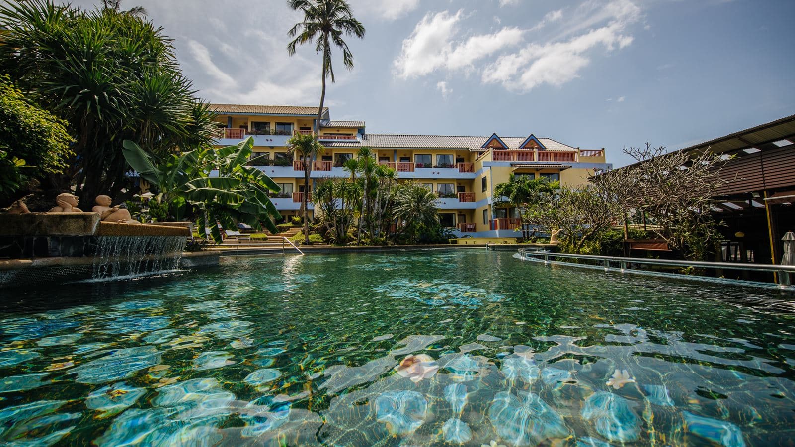 pools-outdoor-pool
