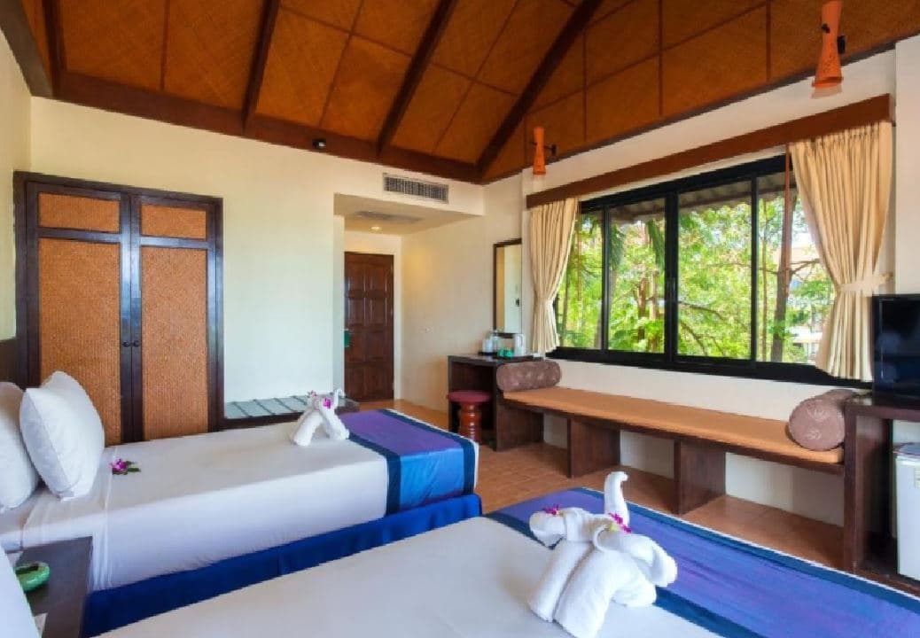 rooms-superior-room