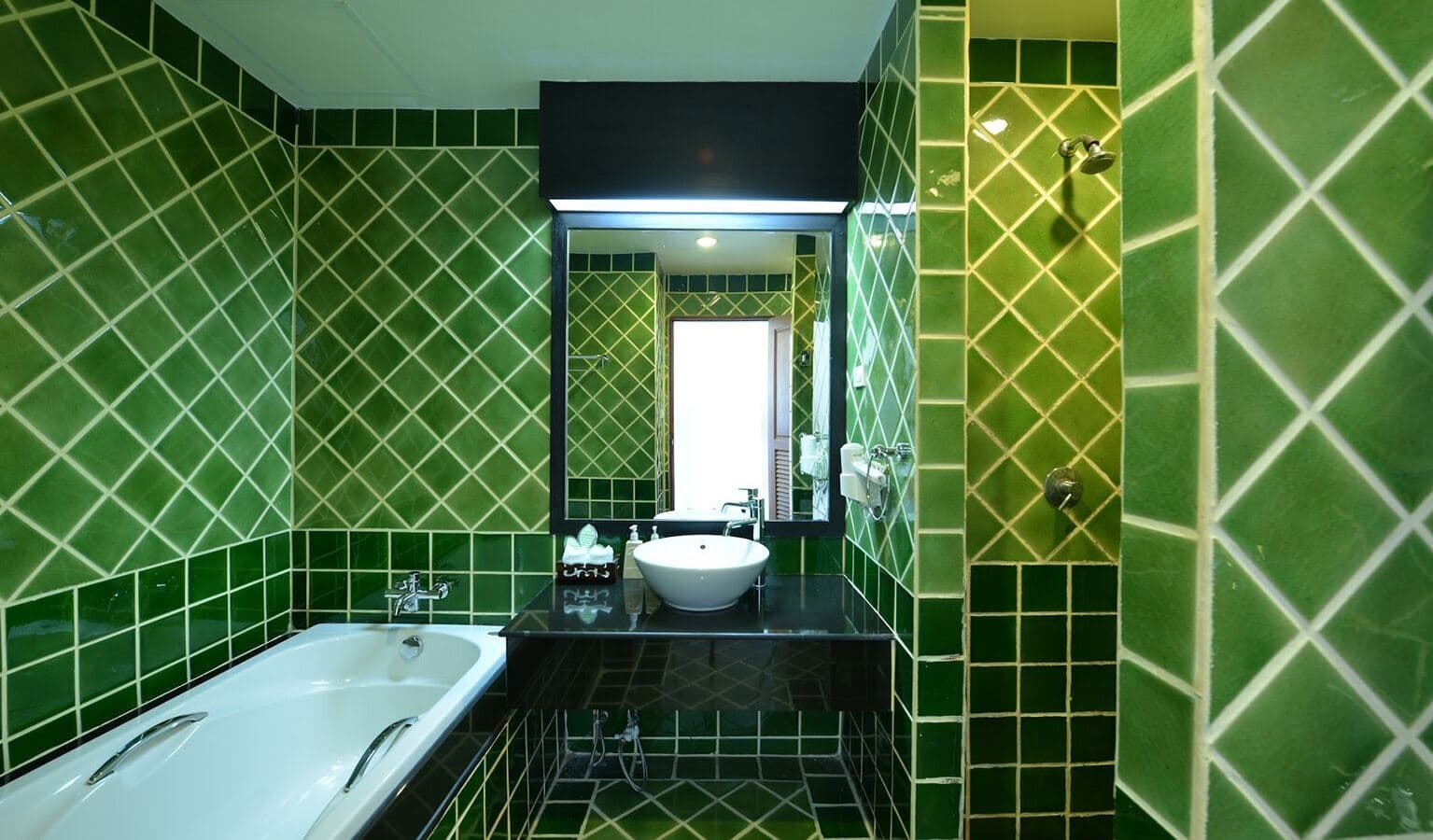 rooms-hillside-deluxe-building-room