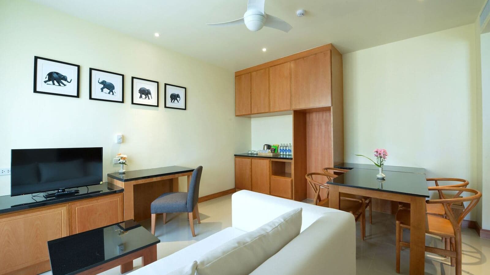 rooms-junior-suite