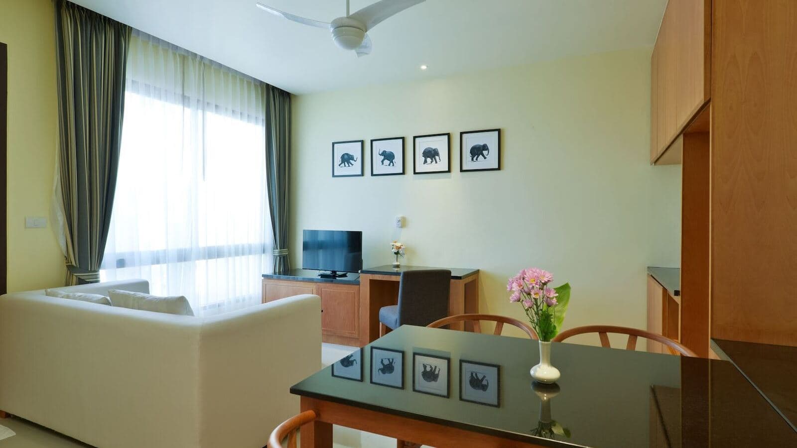 rooms-junior-suite