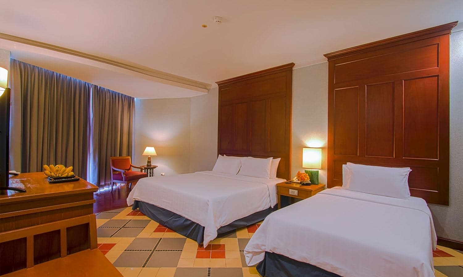 rooms-superior-room