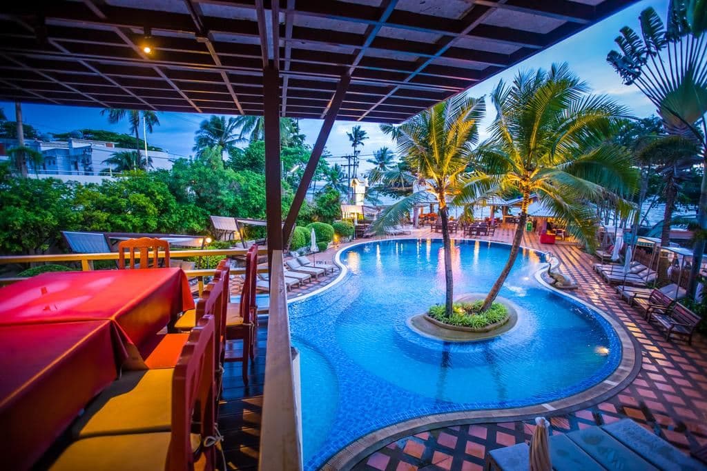 pools-outdoor-pool