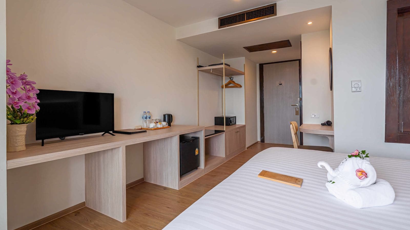 rooms-standard-room