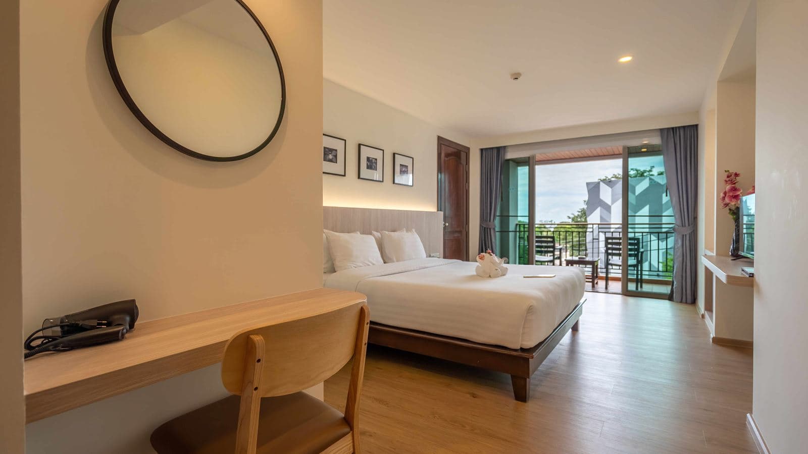rooms-superior-room