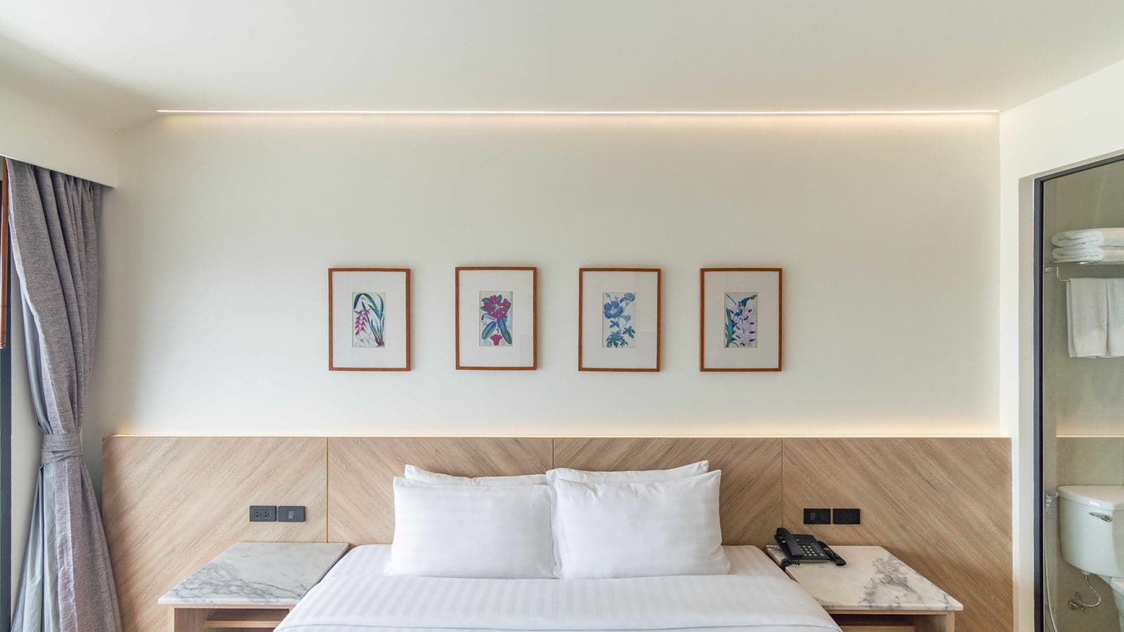 rooms-deluxe-room-with-seaview