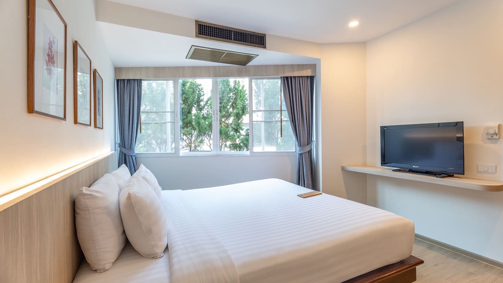 rooms-family-room