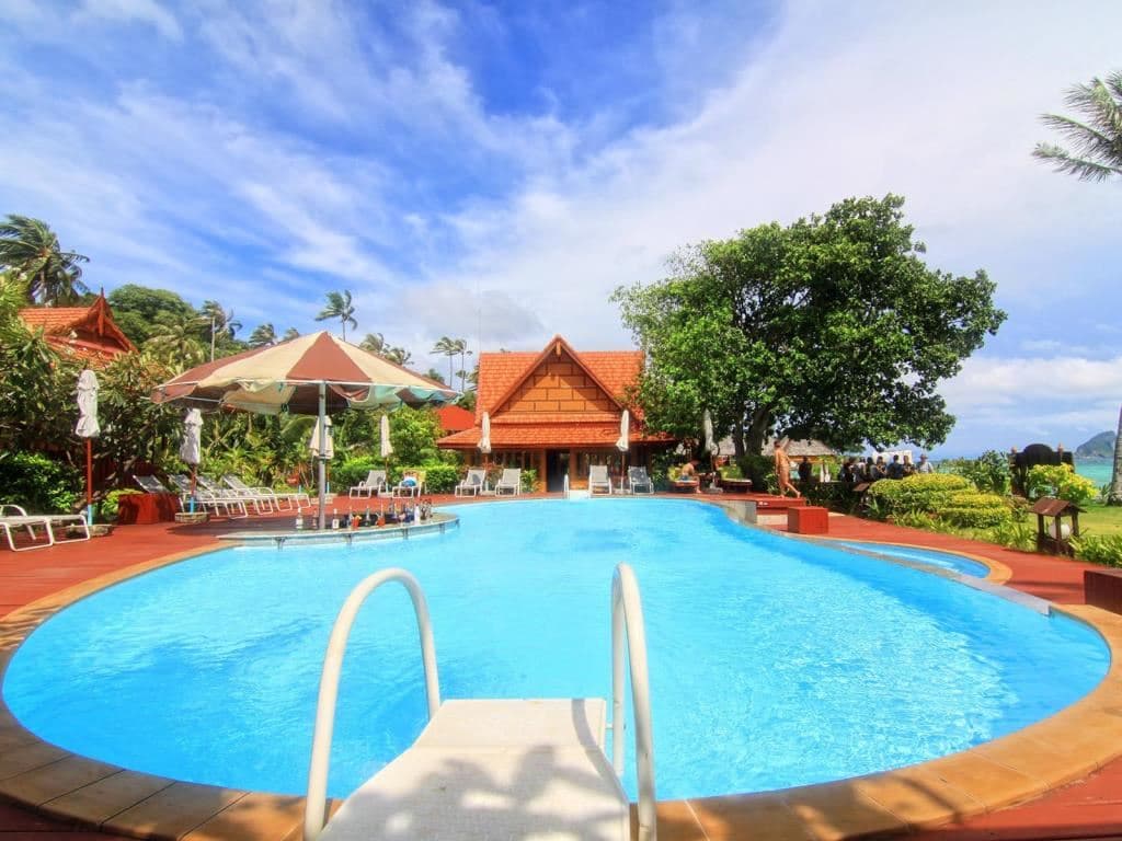 pools-outdoor-pool