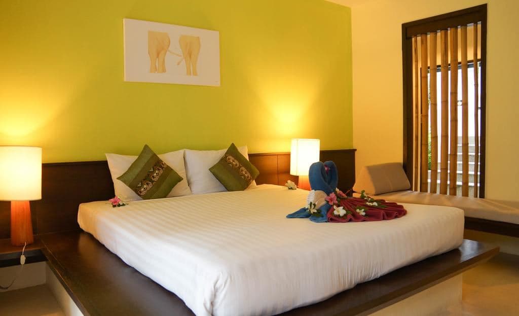 rooms-deluxe-room
