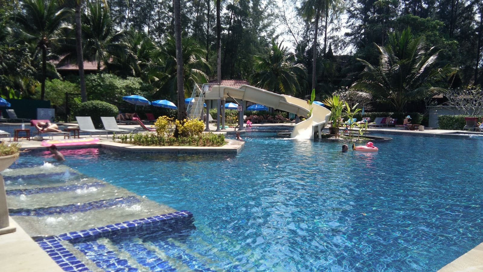 pools-outdoor-pool