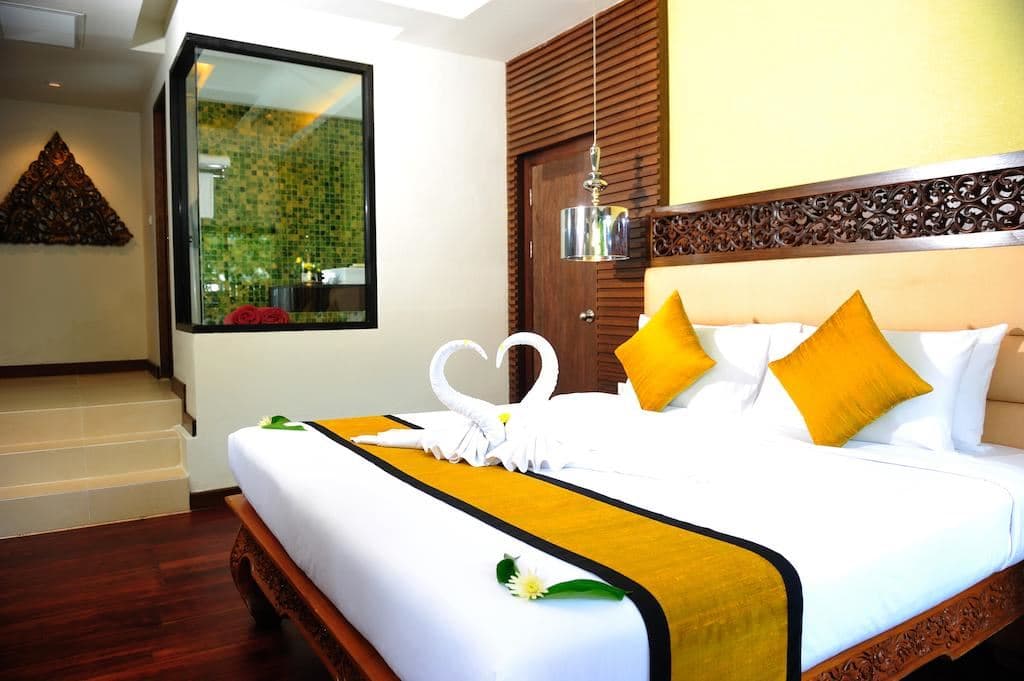 rooms-deluxe-bungalow