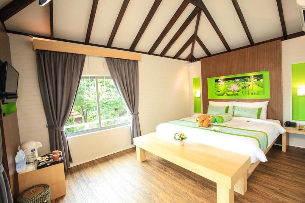 rooms-superior-room