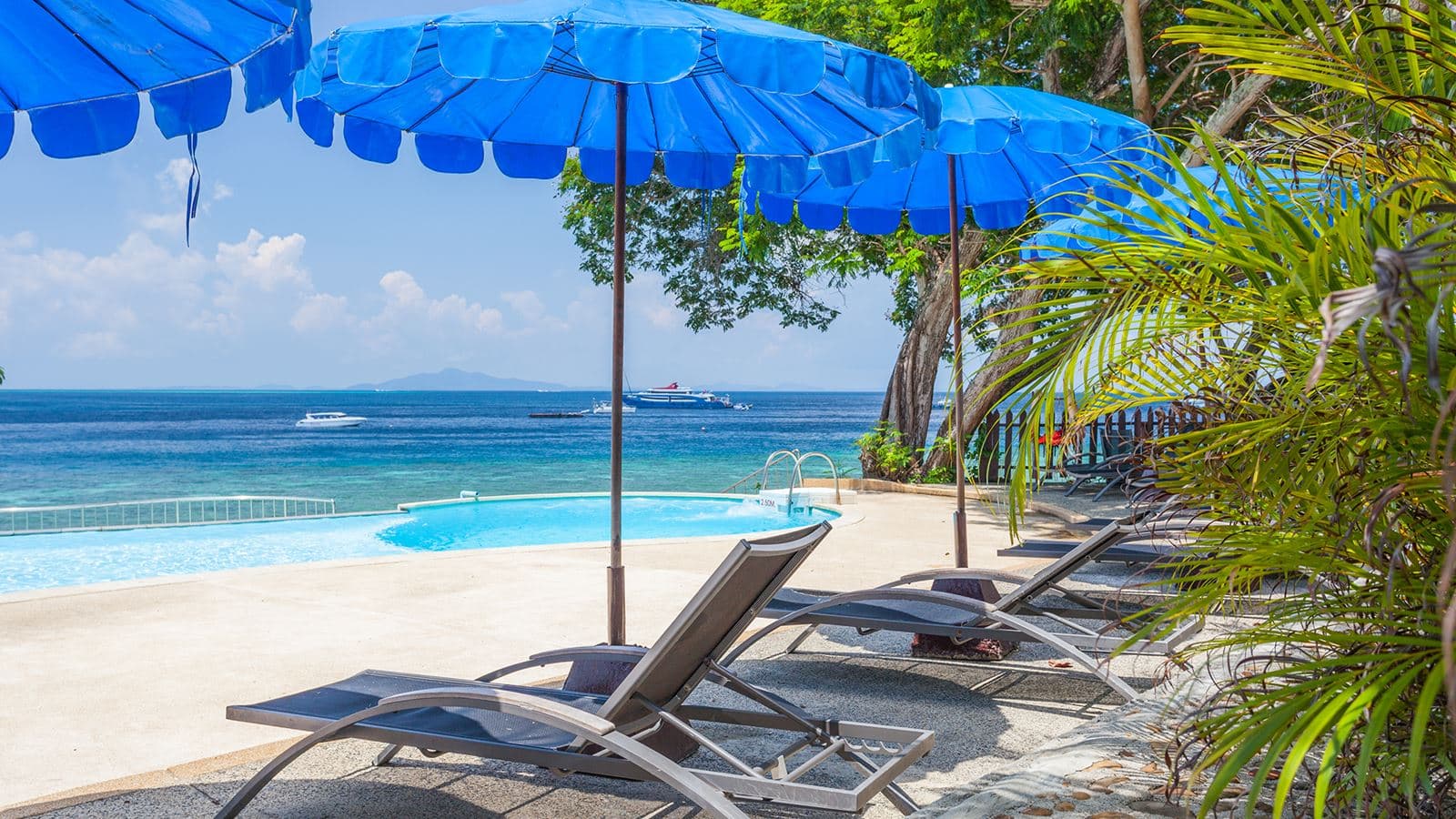 pools-outdoor-pool