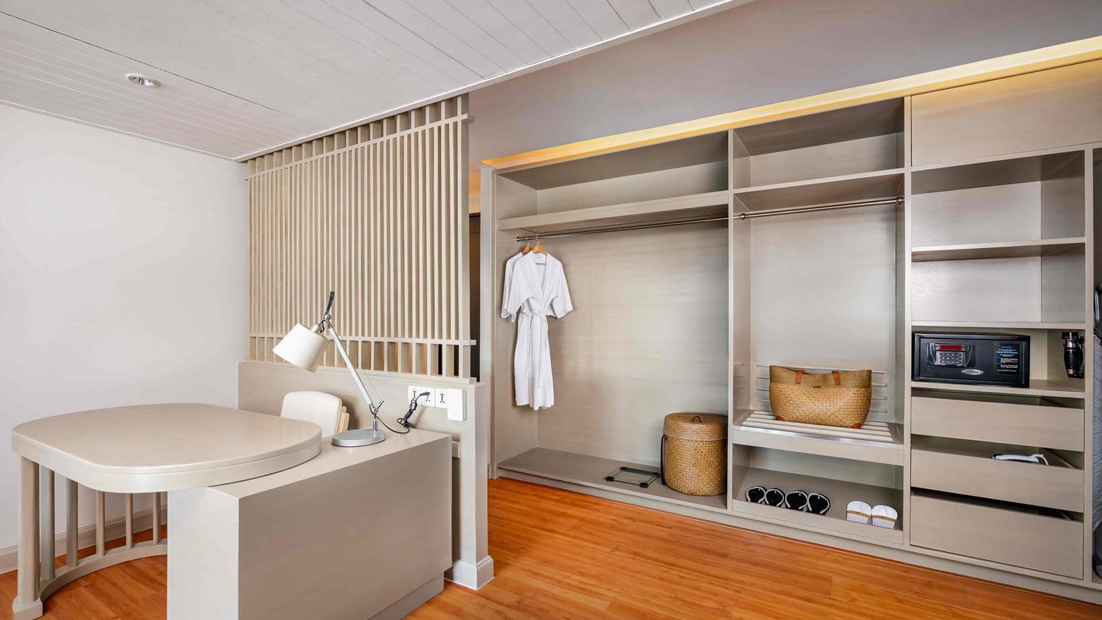 rooms-junior-suite