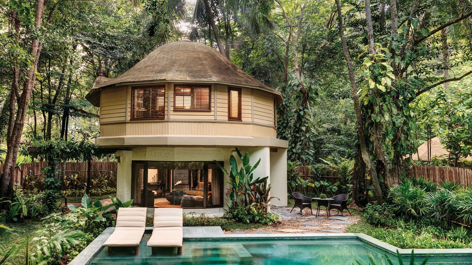 rooms-pool-pavilion