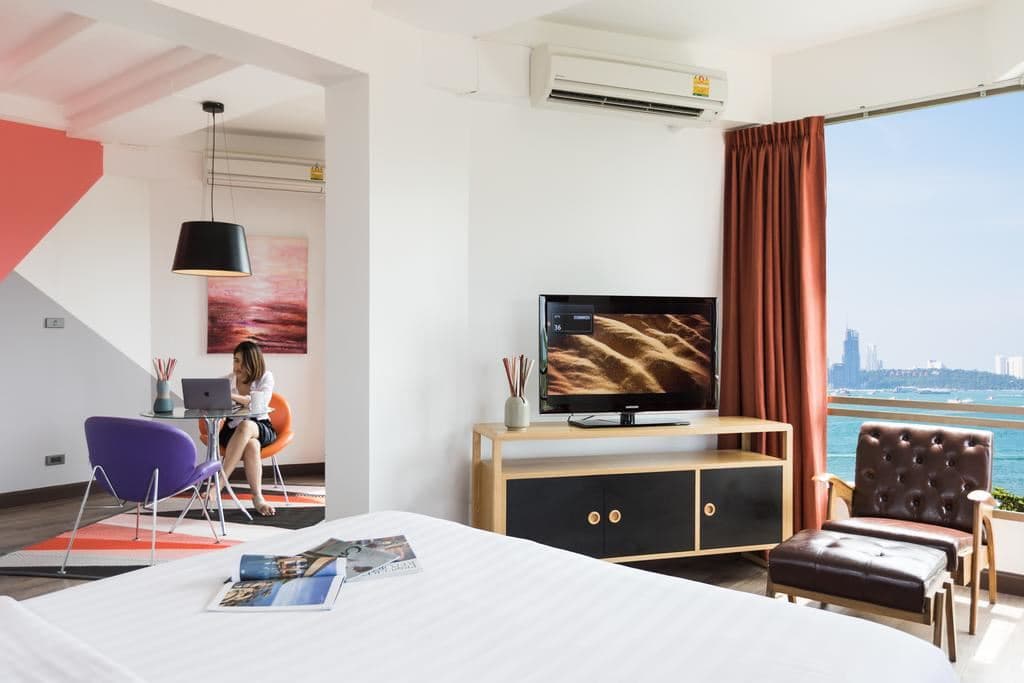 rooms-deluxe-grand-sea-view