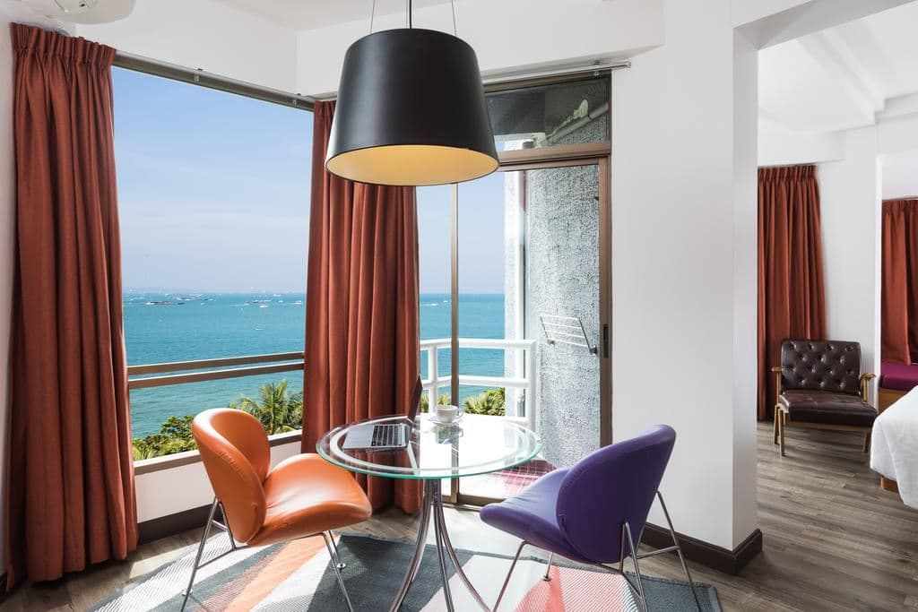 rooms-deluxe-grand-sea-view