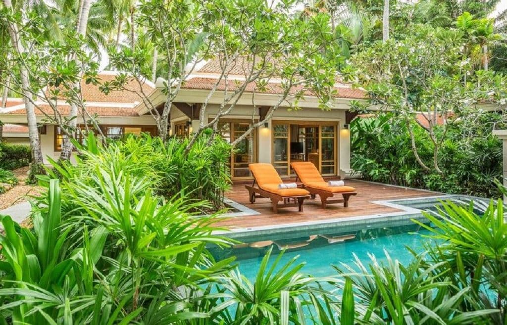 rooms-two-bedroom-grand-deluxe-beachfront-villawith-private-pool