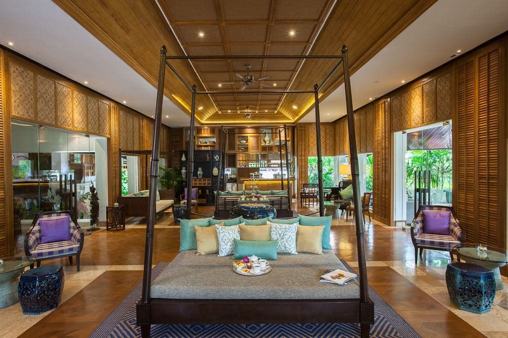 bars-lobby-lounge