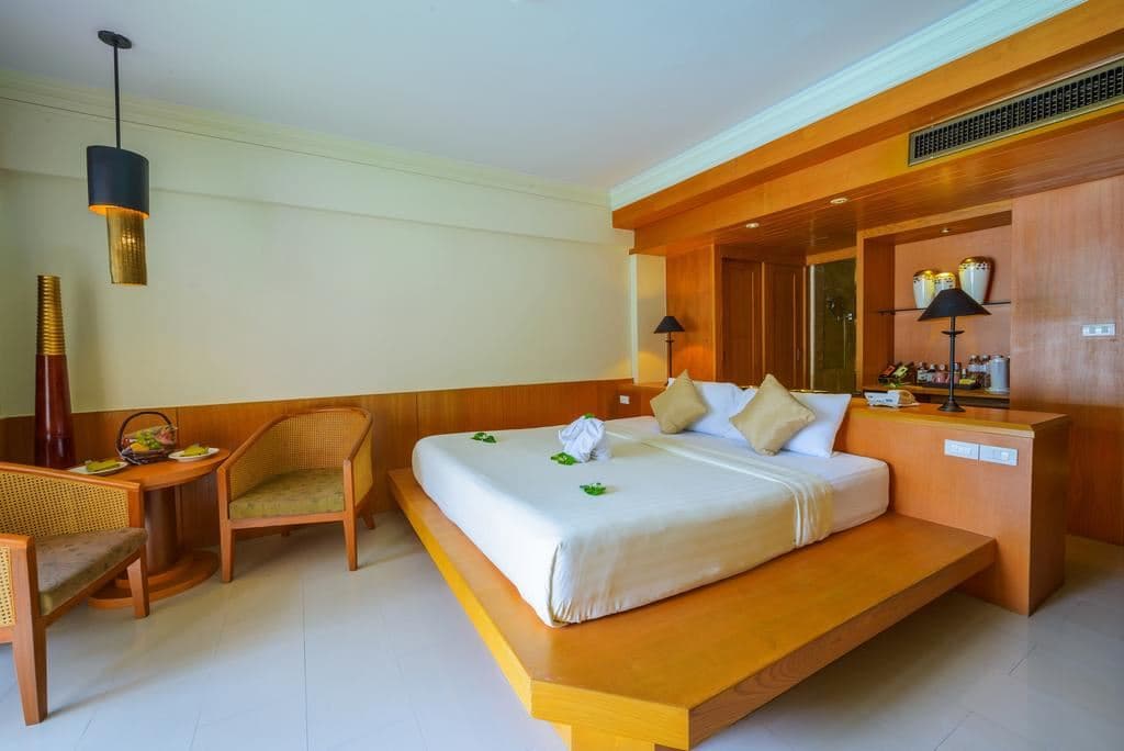 rooms-deluxe-room