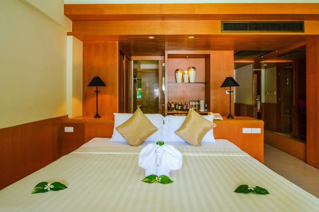 rooms-deluxe-room