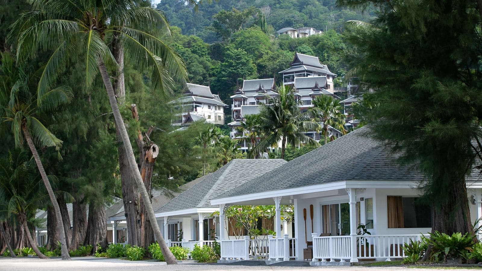 rooms-beachfront-cottage