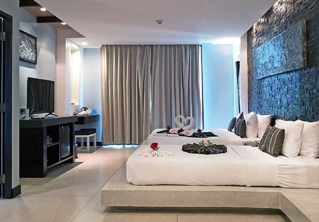rooms-villa-with-pool-view