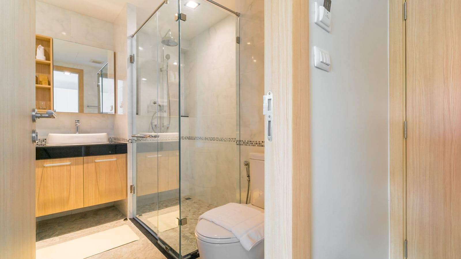 rooms-deluxe-room