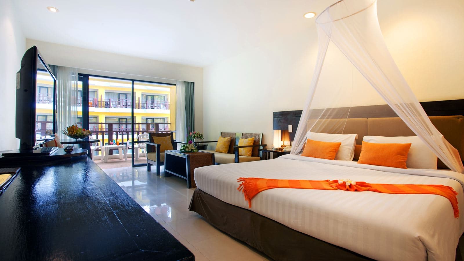 rooms-deluxe-room