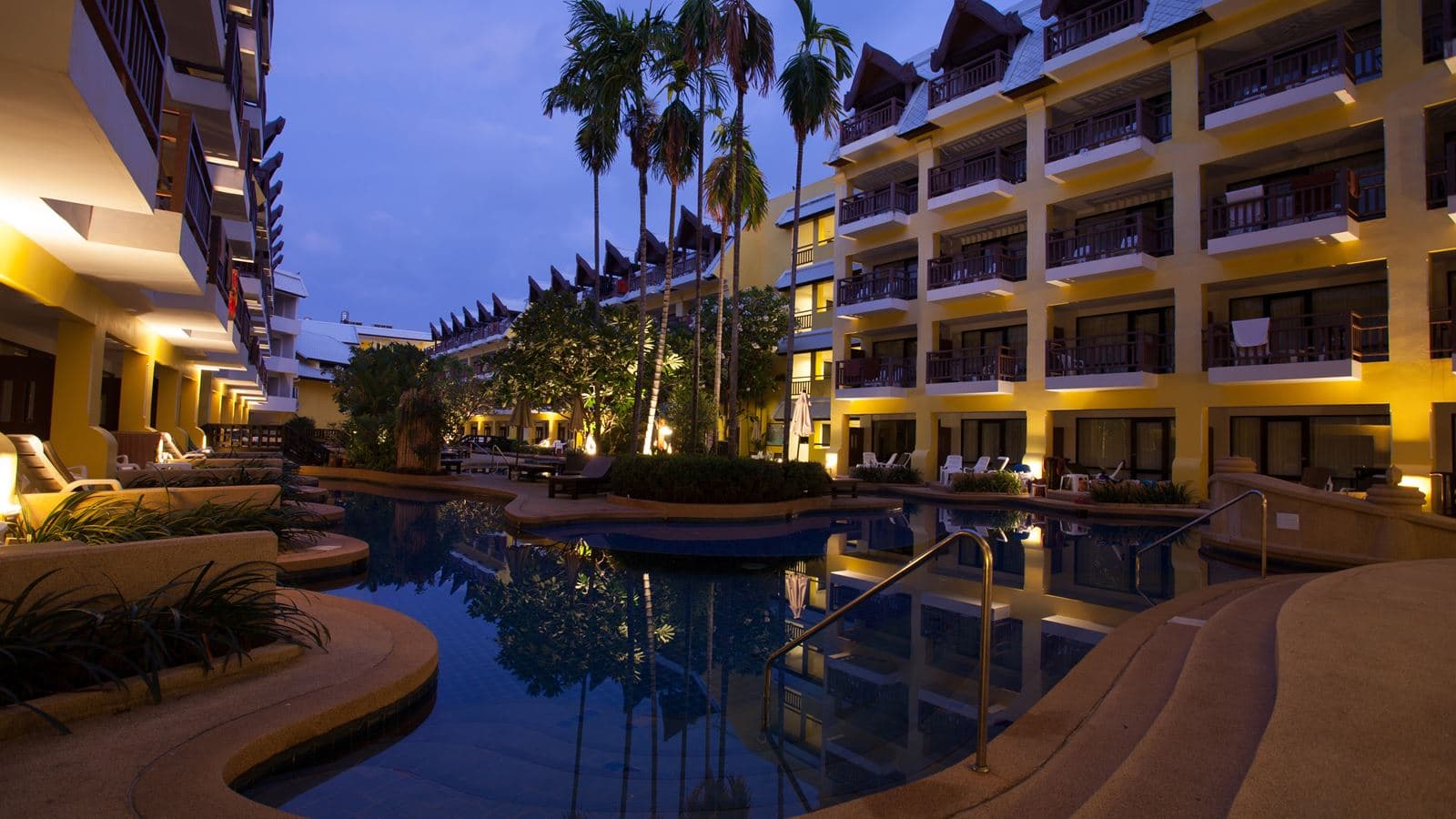 pools-outdoor-pool