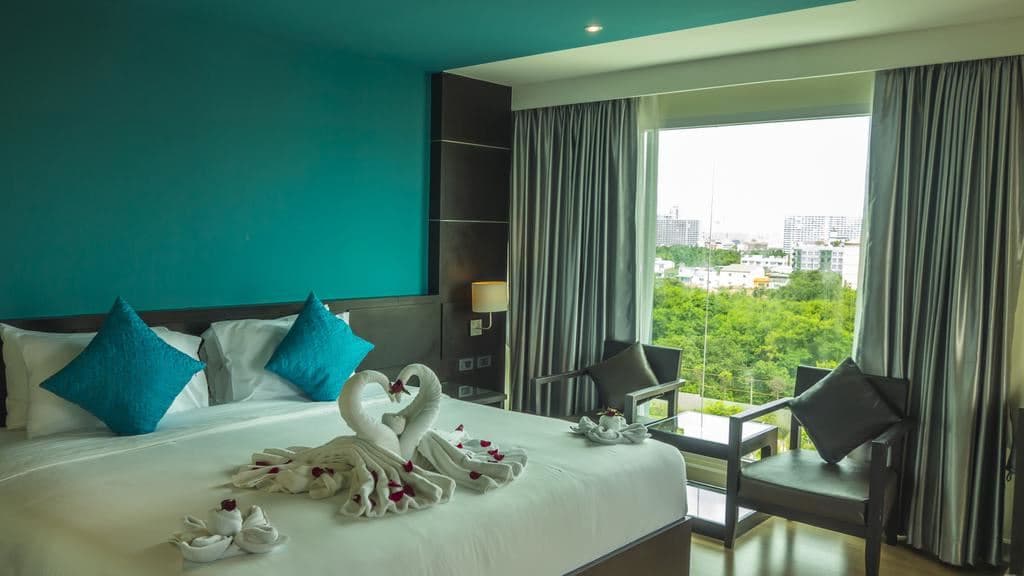 rooms-grand-premium-city-view