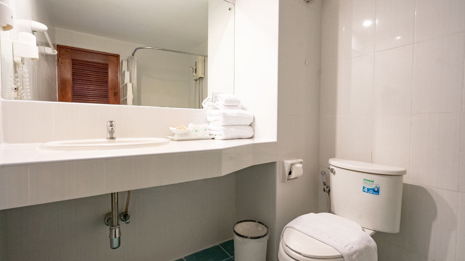 rooms-superior-room