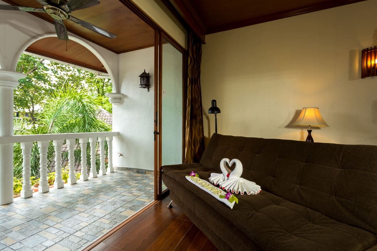 rooms-deluxe-room