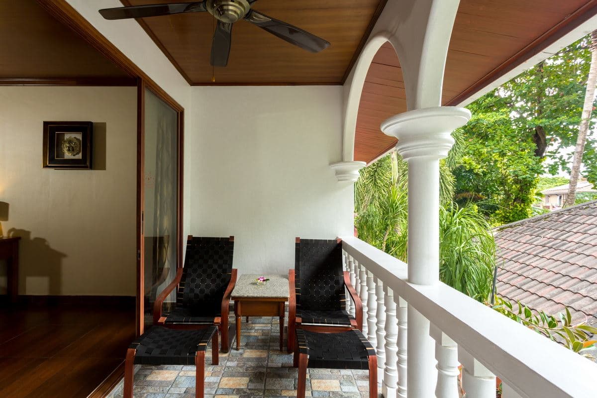 rooms-deluxe-room