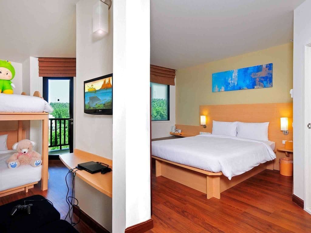 rooms-family-room