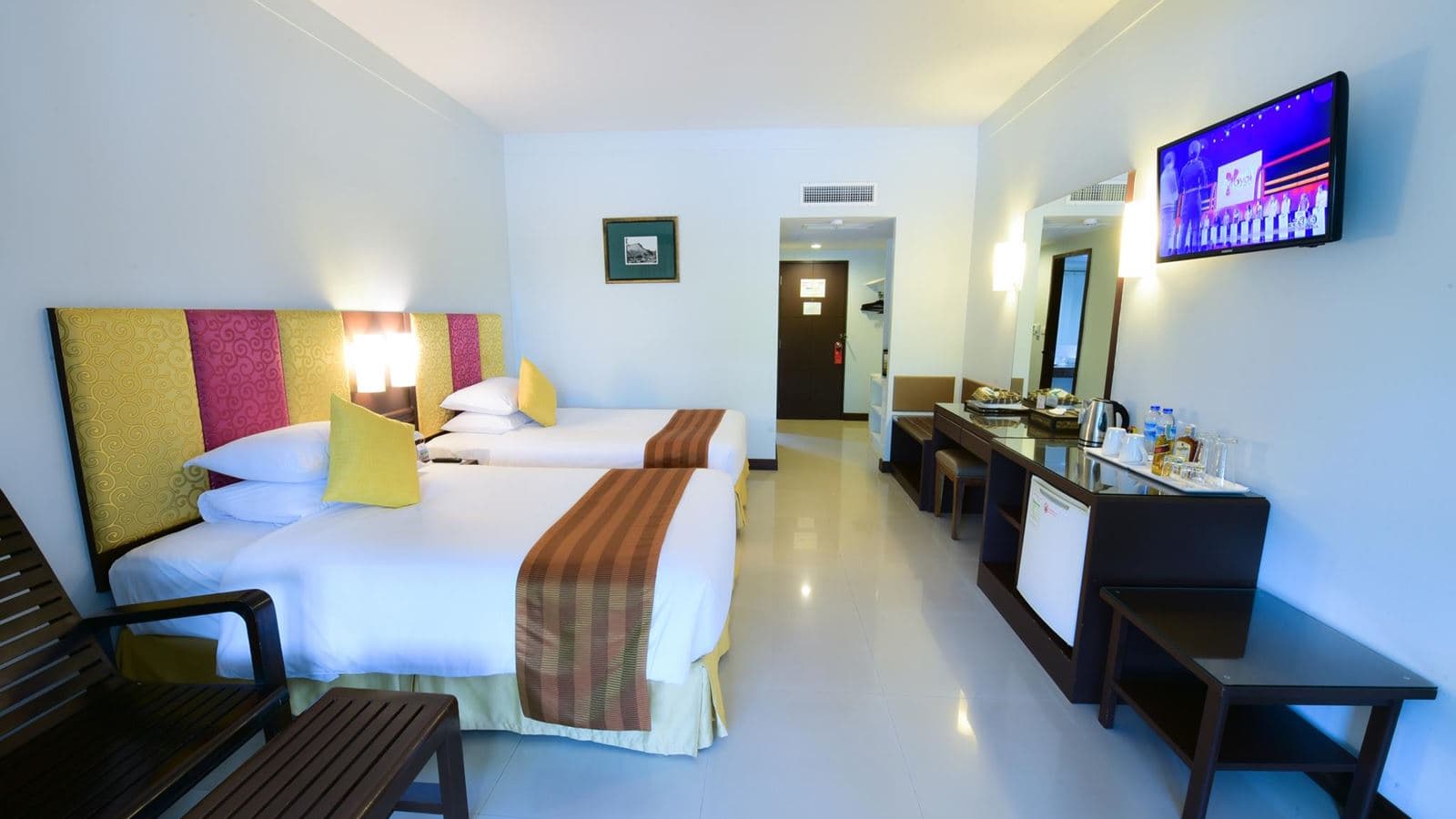 rooms-superior-room