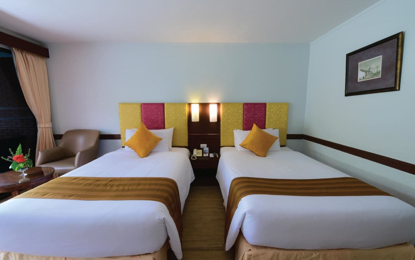rooms-superior-room